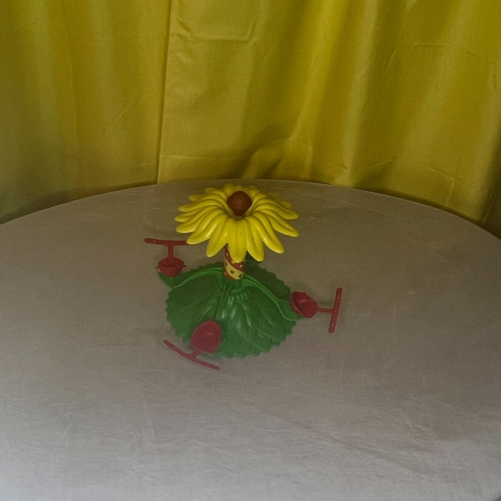 Vintage Strawberry Shortcake Merry-go-round